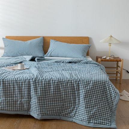 91家纺网 家纺一手货源 找家纺 （总）缦绣阁家纺 2025春夏新款无印风格子夏凉被亲肤柔软裸睡级色织水洗棉大豆夏被空调被可机洗凉感夏被