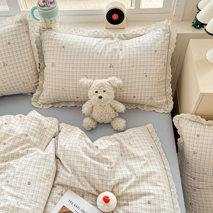 91家纺网 家纺一手货源 找家纺 2025新款云感木棉皱皱双层纱全棉花边四件套 遇见