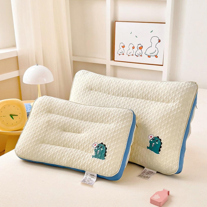 91家纺网 家纺一手货源 找家纺 （总）乐秀家纺 2025新款儿童卡通云柔舒适枕芯幼儿园午睡枕头枕芯