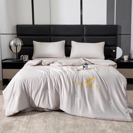 91家纺网 家纺一手货源 找家纺 （总）缦绣阁家纺 2025春夏新款水洗真丝刺绣夏被凉感丝夏被冰淇淋夏凉被空调被