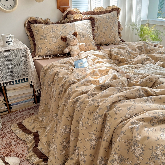 91家纺网 家纺一手货源 找家纺 轻奢坊 2025新款复古风双层纱水洗棉夏被四件套 夏被-莫奈