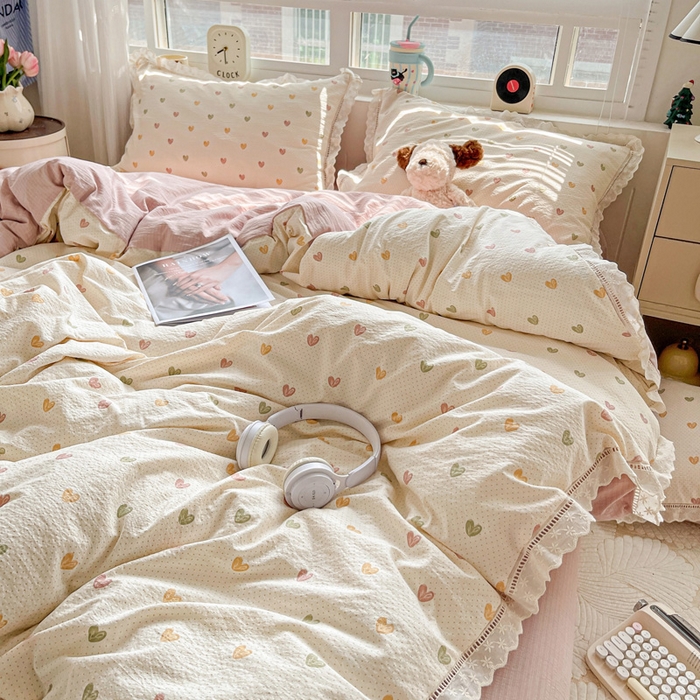 91家纺网 家纺一手货源 找家纺 2025新款云感木棉皱皱双层纱全棉花边四件套 心动