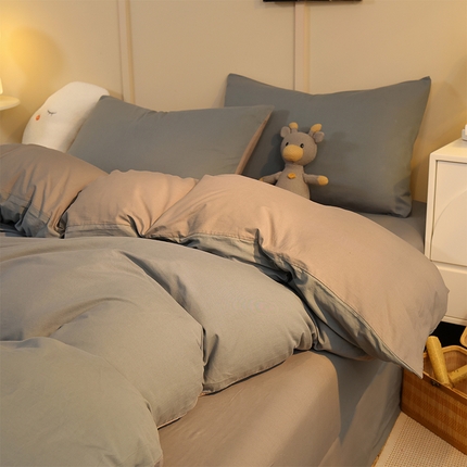 91家纺网 家纺一手货源 找家纺 （总）缦绣阁家纺 2025新款亲肤水洗棉纯色双拼四件套简约风床单款床笠款四件套宿舍三件套