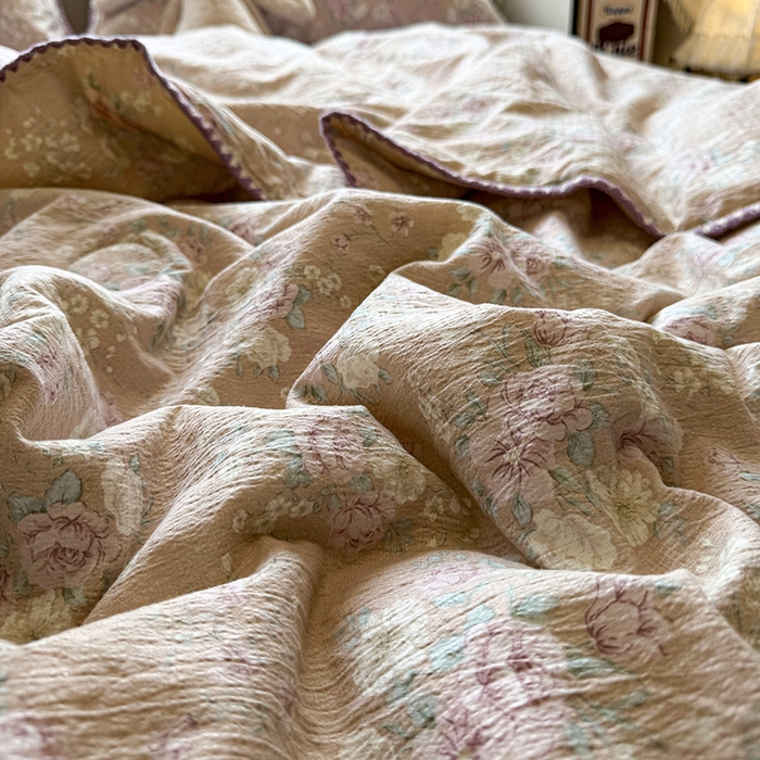 91家纺网 家纺一手货源 找家纺 晚爱家纺（原晚安家居）  2025新款A类母婴级云感双层纱三角针夏被贝壳边夏凉被春夏贝壳绣【可提供买家秀】 爱如星辰