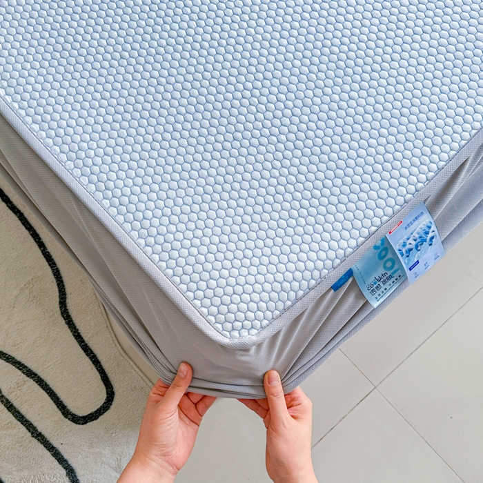 91家纺网 家纺一手货源 找家纺 千朵 2025新款冰豆豆绣花凉席 企鹅