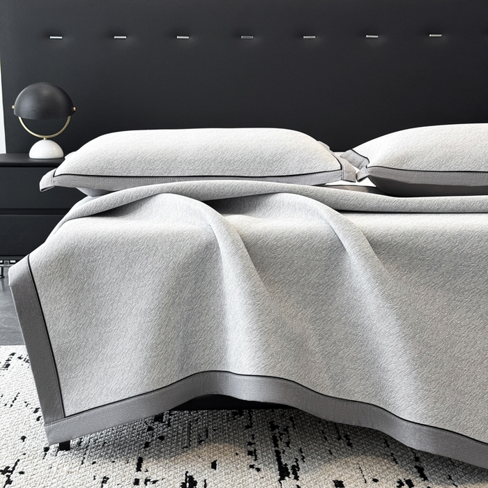 91家纺网 家纺一手货源 找家纺 九花鹿 2025新款凉感肌理纹冰丝席-床席款 肌理纹(银灰）