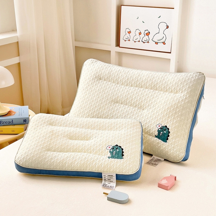 91家纺网 家纺一手货源 找家纺 （总）乐秀家纺 2025新款儿童卡通云柔舒适枕芯幼儿园午睡枕头枕芯