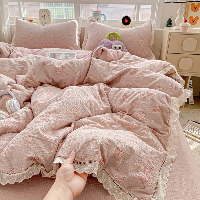 91家纺网 家纺一手货源 找家纺 2025新款云感木棉皱皱双层纱全棉花边四件套 素颜