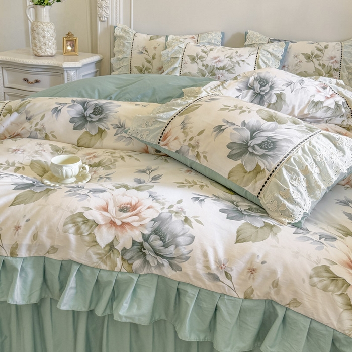 91家纺网 家纺一手货源 找家纺 亲亲公主 2025新款全棉法式花边四件套--米娅 米娅一孔雀蓝