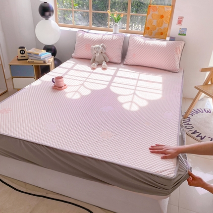 91家纺网 家纺一手货源 找家纺 （总）千朵 2025新款凉感PE冰豆豆提花床笠款凉席