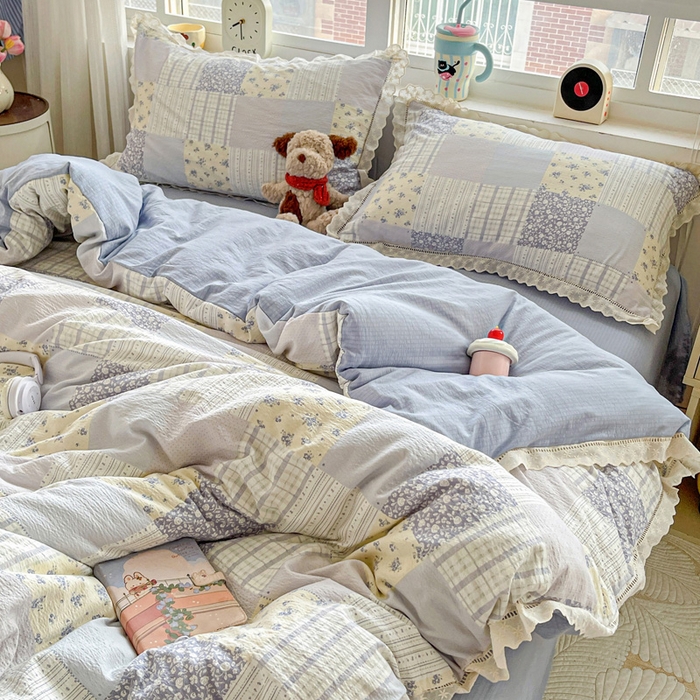 91家纺网 家纺一手货源 找家纺 2025新款云感木棉皱皱双层纱全棉花边四件套 百福蓝