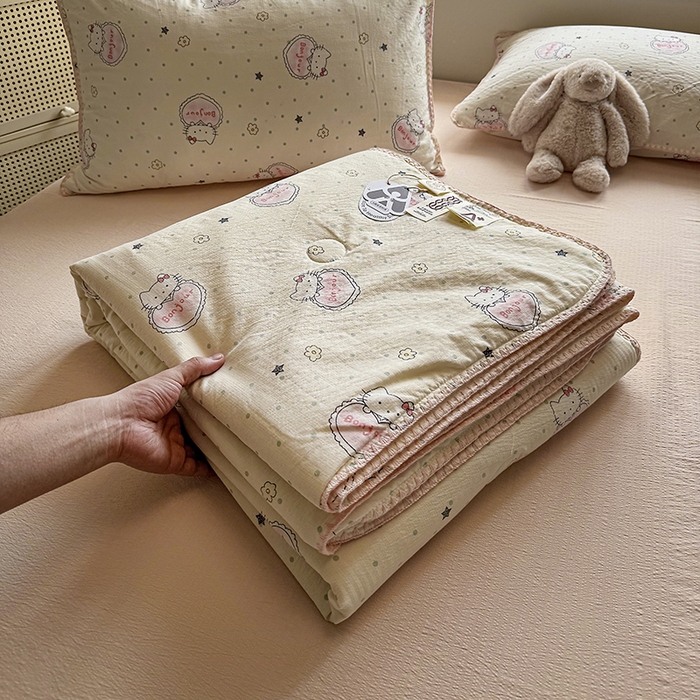 91家纺网 家纺一手货源 找家纺 晚爱家纺（原晚安家居）  2025新款A类母婴级云感双层纱三角针夏被贝壳边夏凉被春夏贝壳绣【可提供买家秀】 爱心kt