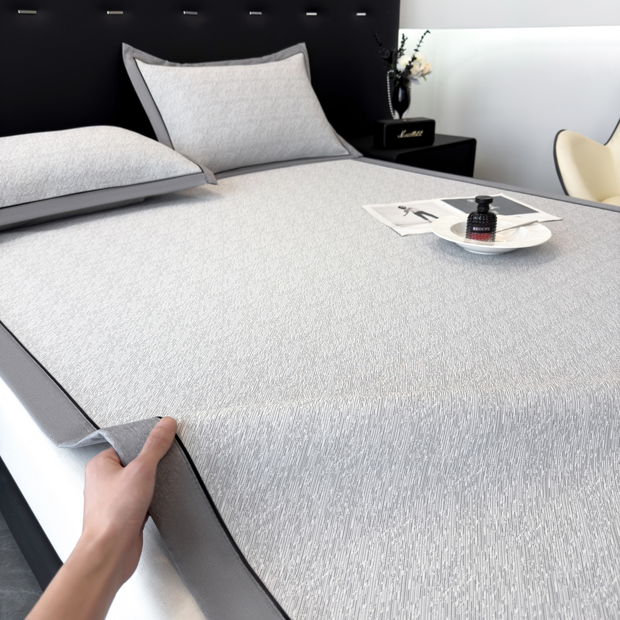 91家纺网 家纺一手货源 找家纺 九花鹿 2025新款凉感肌理纹冰丝席-床席款 肌理纹(银灰）
