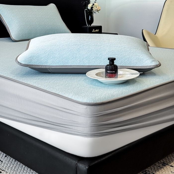 91家纺网 家纺一手货源 找家纺 九花鹿 2025新款凉感肌理纹冰丝席-床笠款 床笠款-肌理纹(天空蓝）