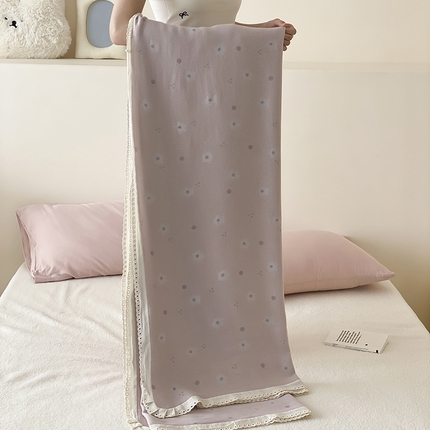 91家纺网 家纺一手货源 找家纺 （总）麻依 2025新款花边天丝棉冷感毯