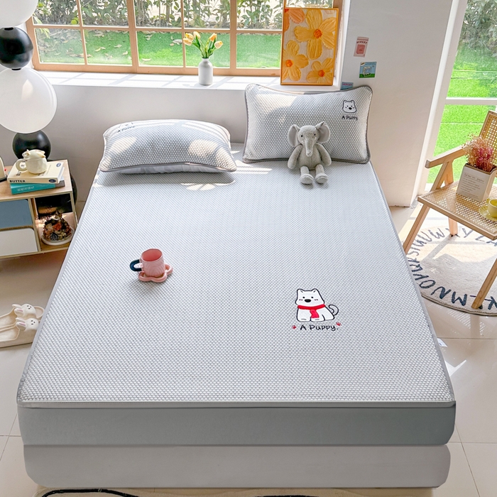 91家纺网 家纺一手货源 找家纺 千朵 2025新款冰豆豆绣花凉席 围巾狗