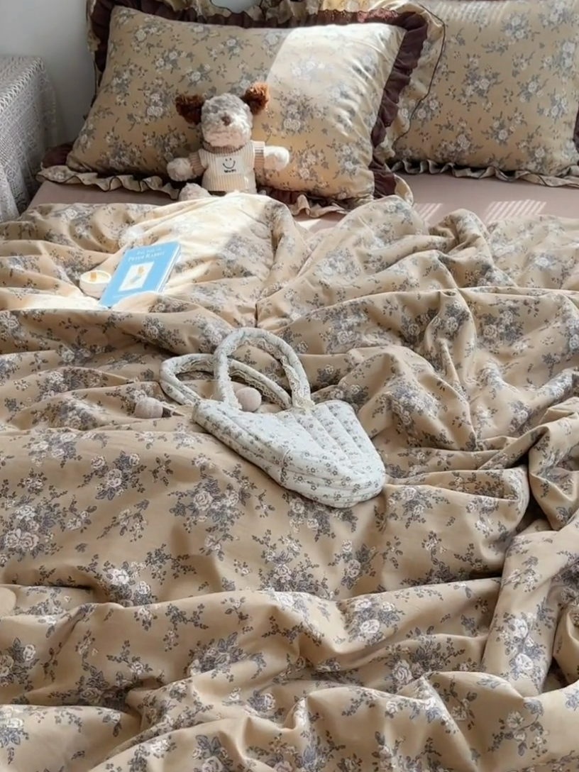 91家纺网 家纺一手货源 找家纺 轻奢坊 2025新款复古风双层纱水洗棉夏被四件套 夏被-莫奈