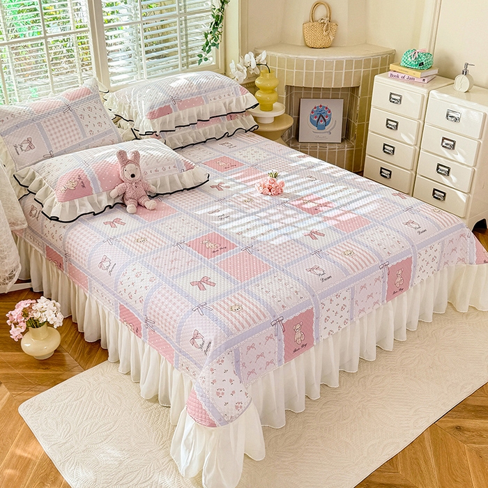 91家纺网 家纺一手货源 找家纺 金盛皇朝家纺 2025夏季新款冰丝凉豆豆床盖凉席 糖熊仔仔