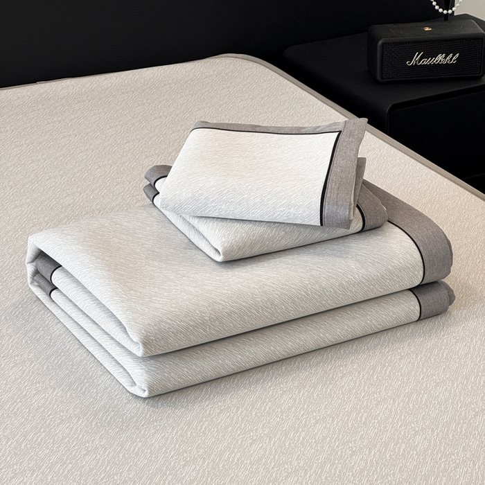 91家纺网 家纺一手货源 找家纺 九花鹿 2025新款凉感肌理纹冰丝席-床席款 肌理纹(米灰）