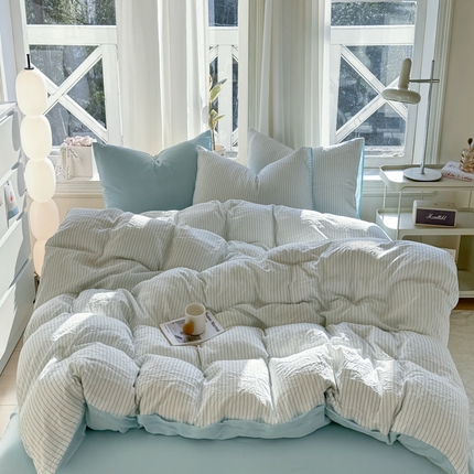 91家纺网 家纺一手货源 找家纺 （总）缦绣阁家纺 2025新款无印风条纹水洗磨毛四件套简约风4件套学生宿舍三件套