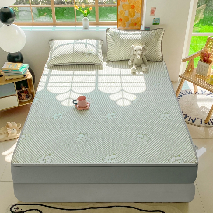 91家纺网 家纺一手货源 找家纺 千朵 2025新款凉感PE冰豆豆提花床笠款凉席 星星兔绿