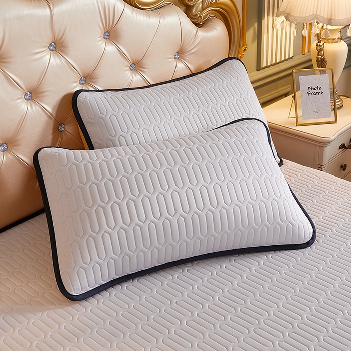 91家纺网 家纺一手货源 找家纺 （总）网红馆 2025新款凉感丝黑边乳胶床裙三件套