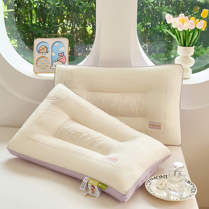 91家纺网 家纺一手货源 找家纺 （总）幸运草 2025新款轻奢立体亲肤枕头 成人家用护颈椎助眠枕芯