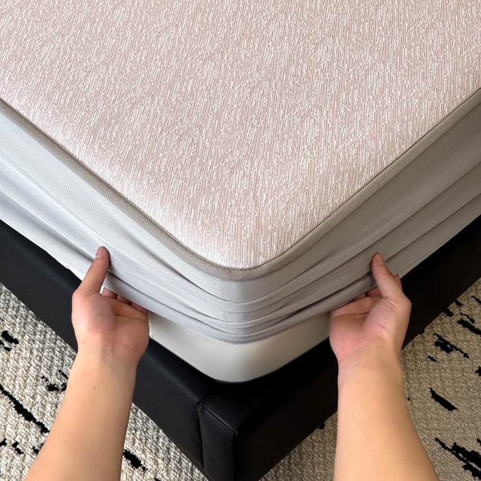 91家纺网 家纺一手货源 找家纺 九花鹿 2025新款凉感肌理纹冰丝席-床笠款 床笠款-肌理纹(豆沙）