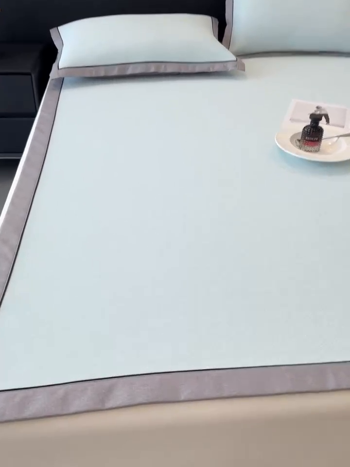 91家纺网 家纺一手货源 找家纺 九花鹿 2025新款凉感肌理纹冰丝席-床席款 肌理纹(天空蓝）