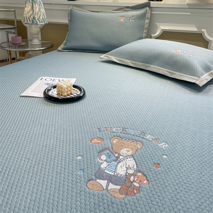 91家纺网 家纺一手货源 找家纺 （总）启程家纺 2025新款凉豆豆复合三明治刺绣款凉席席子-床笠款