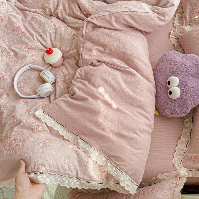 91家纺网 家纺一手货源 找家纺 2025新款云感木棉皱皱双层纱全棉花边四件套 素颜