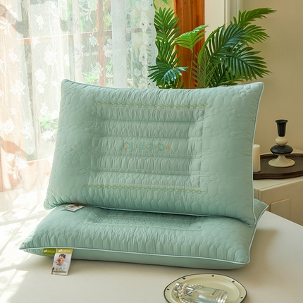 91家纺网 家纺一手货源 找家纺 （总）幸运草 2025新款仙丝本草绗绣枕头 单人成人家用护颈枕枕芯