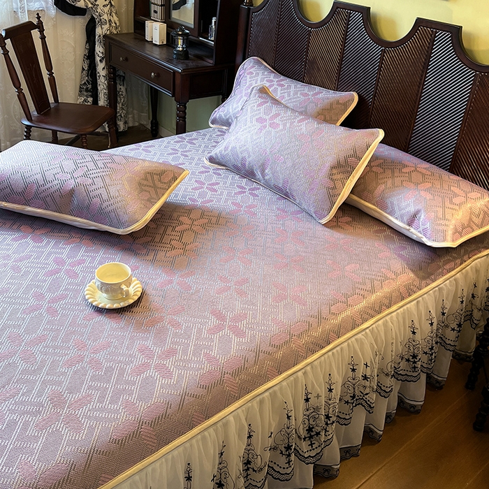 91家纺网 家纺一手货源 找家纺 网红馆（ck家纺） 2025新款可脱卸床裙款冰藤席-盛夏繁星 莲红