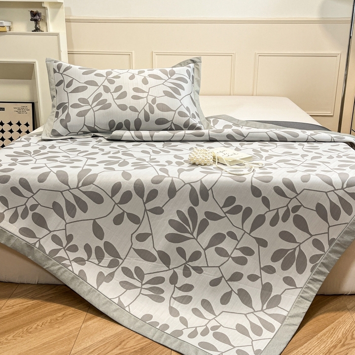 91家纺网 家纺一手货源 找家纺 宜代光年 2025新款冷凝丝可水洗提花凉感席-床席款 凉感叶繁-灰