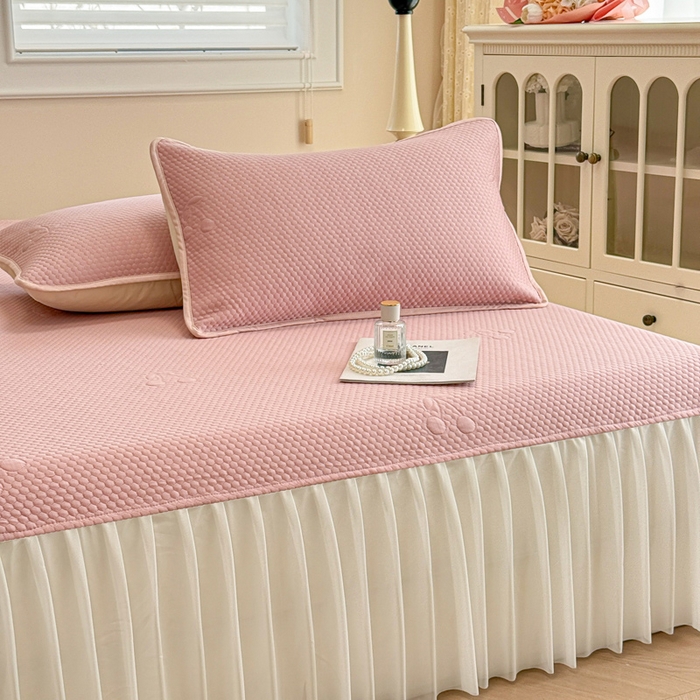 91家纺网 家纺一手货源 找家纺 布卢姆床垫 2025新款A类PE乙纶冰豆豆凉席床裙款 樱桃 粉