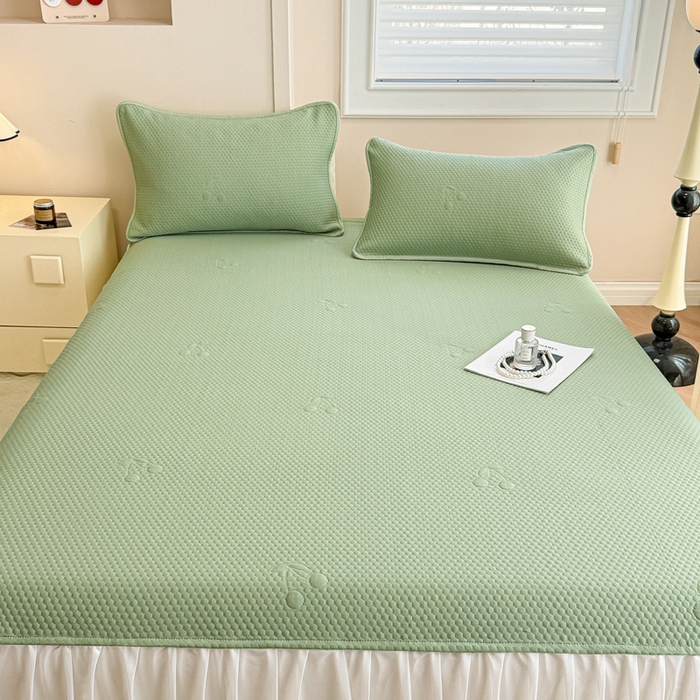 91家纺网 家纺一手货源 找家纺 布卢姆床垫 2025新款A类PE乙纶冰豆豆凉席床裙款 樱桃 绿