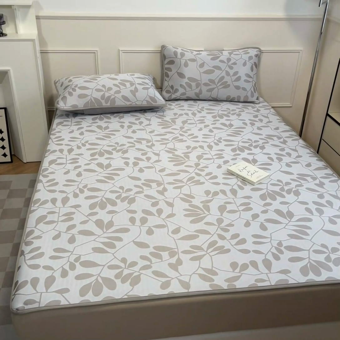 91家纺网 家纺一手货源 找家纺 宜代光年 2025新款冷凝丝可水洗提花凉感席-床笠款 叶繁-咖