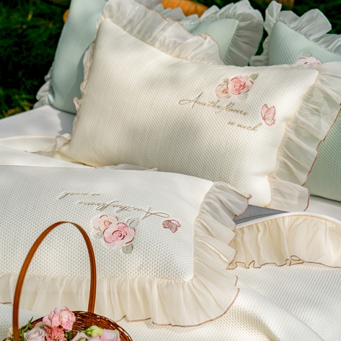 91家纺网 家纺一手货源 找家纺 禾时 2025新款高端A类母婴级加密加厚450g品牌凉感丝啵啵面料床盖三件套夹棉床单 奶油白