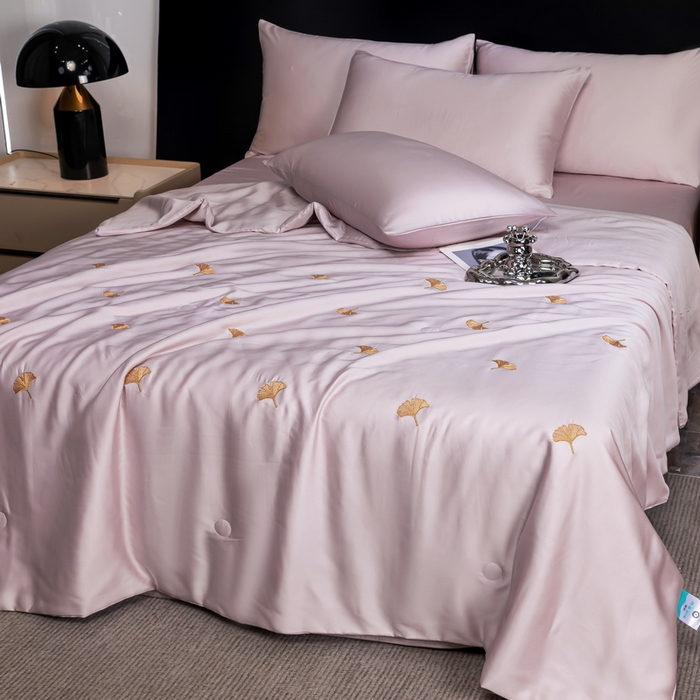 91家纺网 家纺一手货源 找家纺 梦镜家纺 2025新款A类水洗真丝夏被四件套-银树叶 银树叶紫色