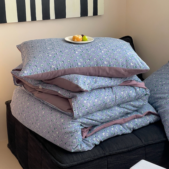 91家纺网 家纺一手货源 找家纺 萝莉家纺 2025新款全棉复古美式风水洗双层纱印花四件套 纯情