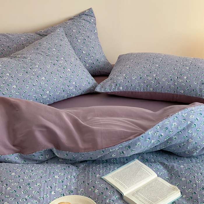 91家纺网 家纺一手货源 找家纺 萝莉家纺 2025新款全棉复古美式风水洗双层纱印花四件套 纯情