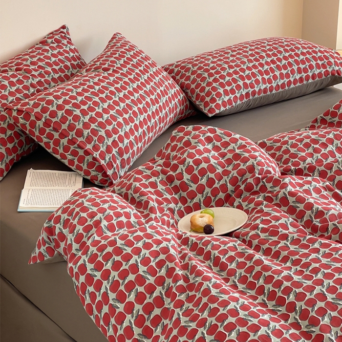 91家纺网 家纺一手货源 找家纺 萝莉家纺 2025新款全棉复古美式风水洗双层纱印花四件套 红苹果