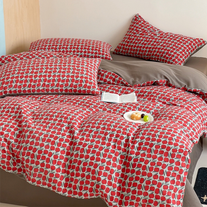 91家纺网 家纺一手货源 找家纺 萝莉家纺 2025新款全棉复古美式风水洗双层纱印花四件套 红苹果