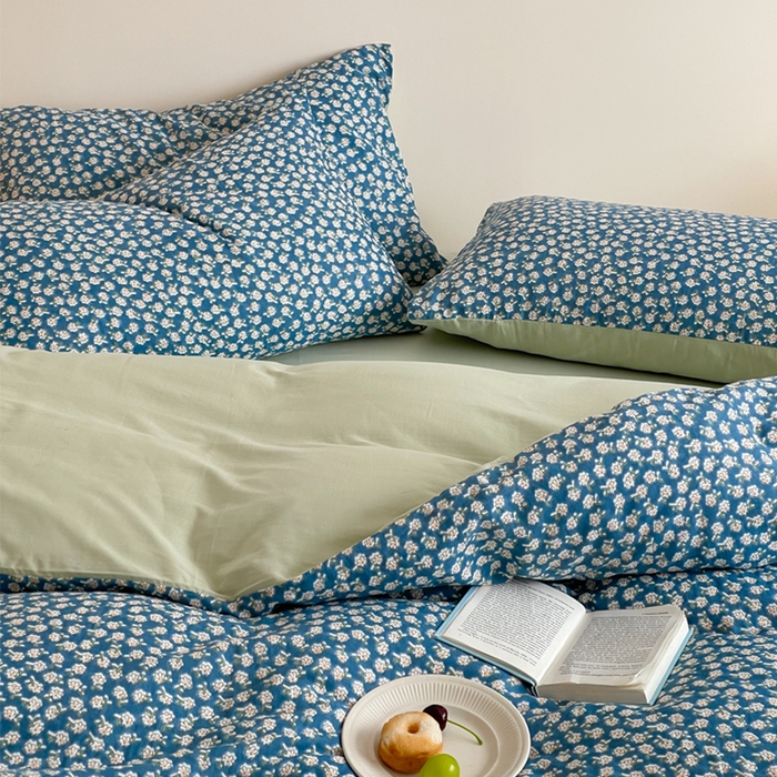 91家纺网 家纺一手货源 找家纺 萝莉家纺 2025新款全棉复古美式风水洗双层纱印花四件套 深兰