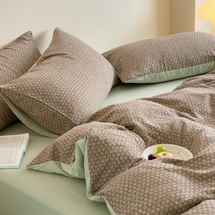 91家纺网 家纺一手货源 找家纺 萝莉家纺 2025新款全棉复古美式风水洗双层纱印花四件套 五角梅