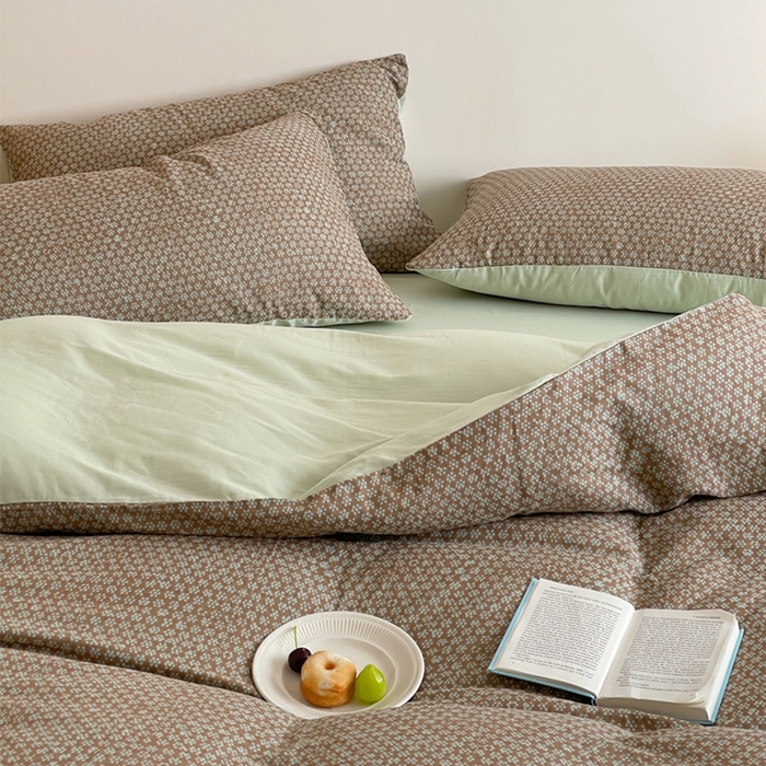 91家纺网 家纺一手货源 找家纺 萝莉家纺 2025新款全棉复古美式风水洗双层纱印花四件套 五角梅