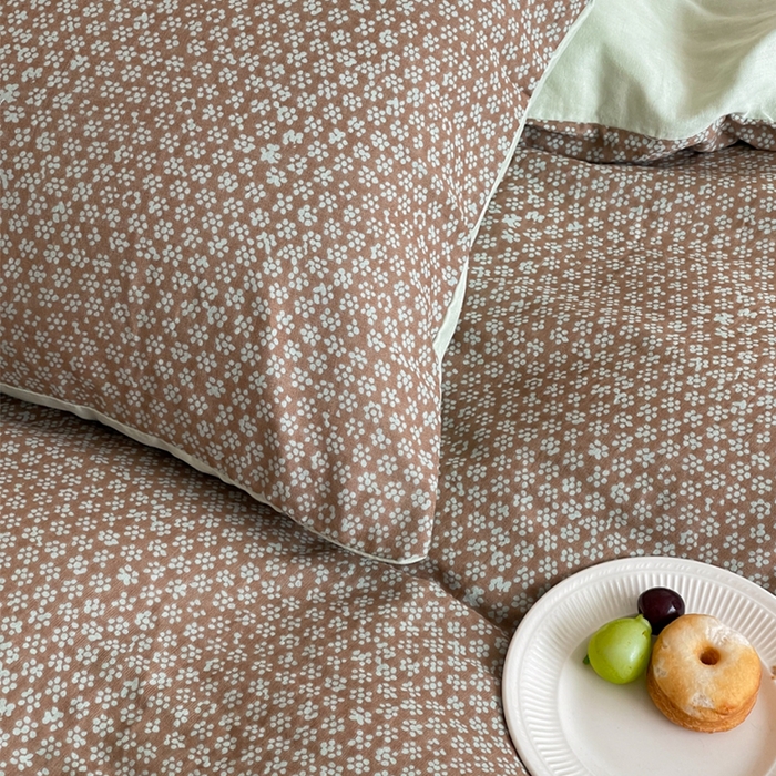 91家纺网 家纺一手货源 找家纺 萝莉家纺 2025新款全棉复古美式风水洗双层纱印花四件套 五角梅