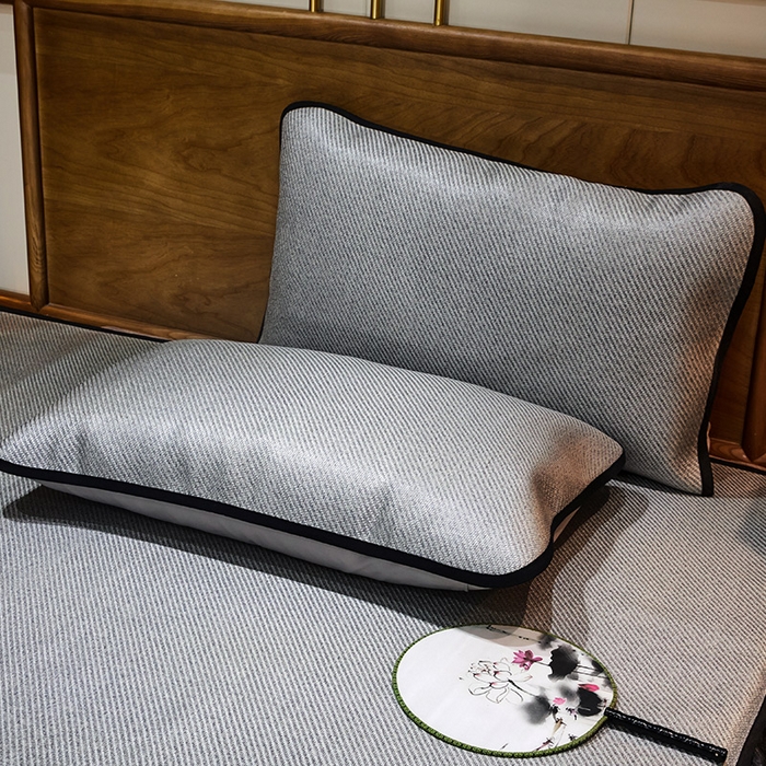 91家纺网 家纺一手货源 找家纺 网红馆（ck家纺） 2025新款冰藤席凉席席子床裙系列 玫瑰-星辰灰