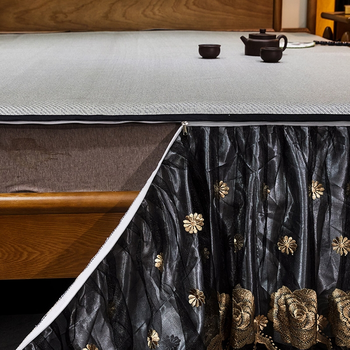 91家纺网 家纺一手货源 找家纺 网红馆（ck家纺） 2025新款冰藤席凉席席子床裙系列 玫瑰-星辰灰