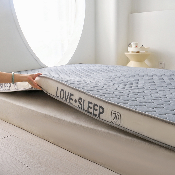 91家纺网 家纺一手货源 找家纺 （总）苏赫床垫 2025新款牛奶丝乳胶床垫立体款床垫-多边格灰